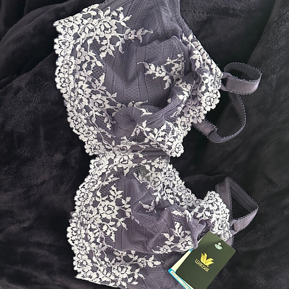 Wacoal Lavender Lace Bra